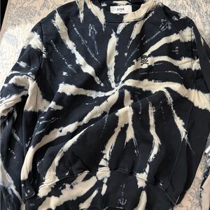 Soul Cycle Sweatshirt. Size medium.